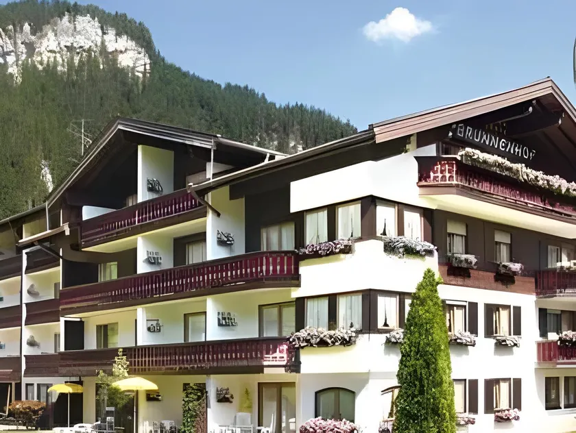 Brunnenhof Oberstdorf - Ferienwohnungen mit Hotel Service - Image 1