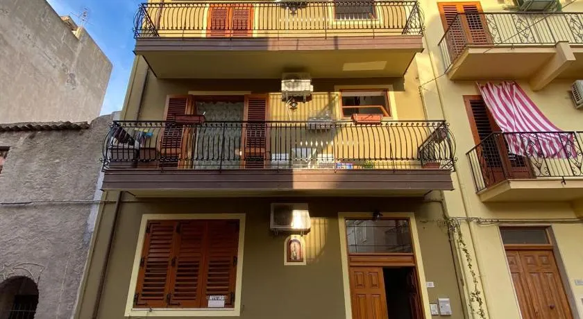 Miramare Oliveri - Image 1
