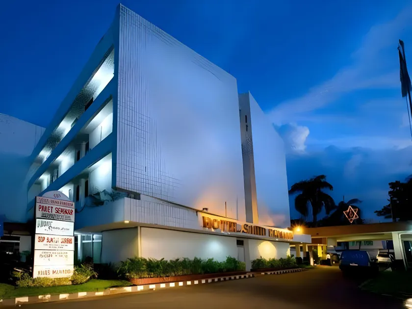 Sahid Kawanua Hotel - Image 1