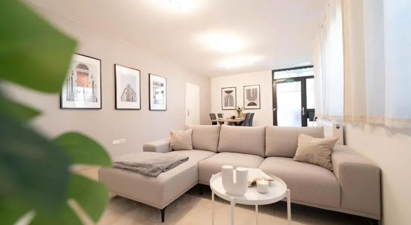 Zentrales Apartment - 73qm - 2 SZ - Terrasse - BVB Stadion & Messe Dortmund - Image 1