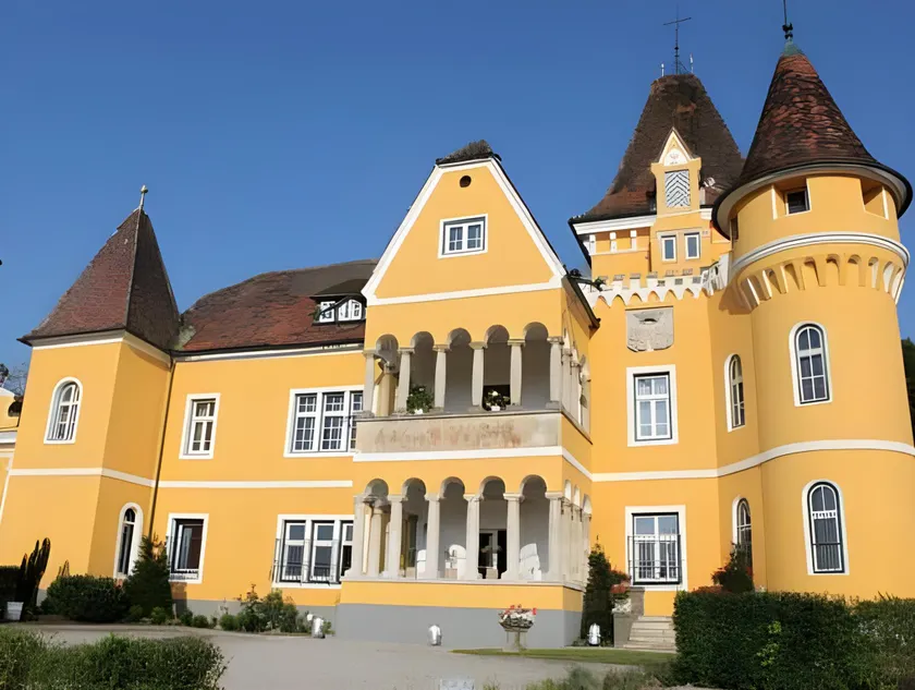Georgi Schloss - Boutique Hotel - Image 1