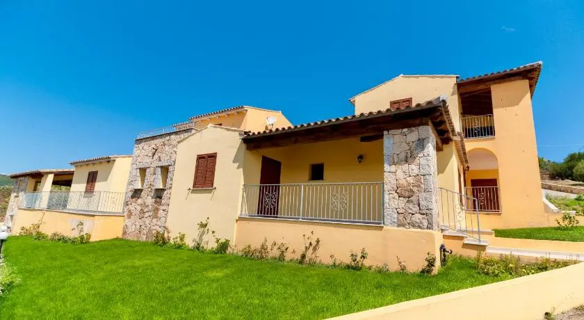 Residence in Malamuri near Budoni, apartments 4 beds with private outdoor area - Image 1