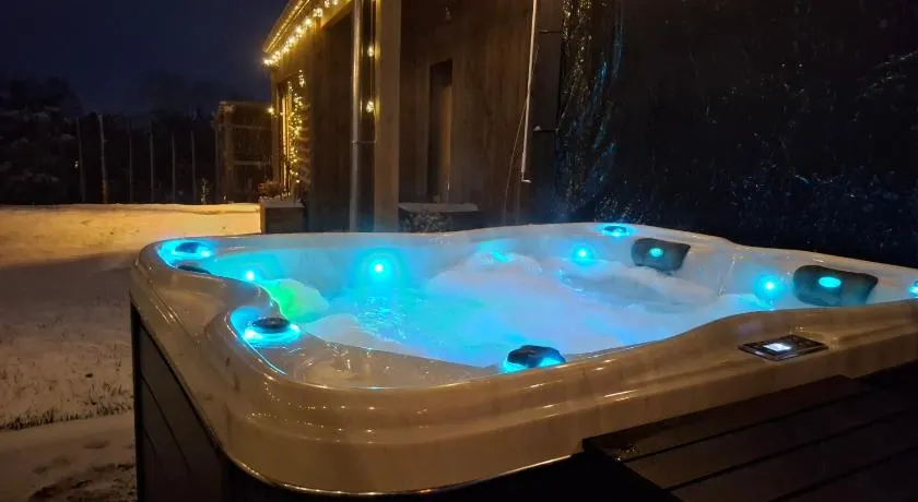 Chalet charme et bien-être Jacuzzi et nature près de Durbuy - Image 1
