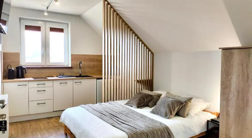 Agroturystyka Jodłowa - rodzinne apartamenty w centrum Gór Świętokrzyskich - sala zabaw, zwierzęta, bilard - Image 1
