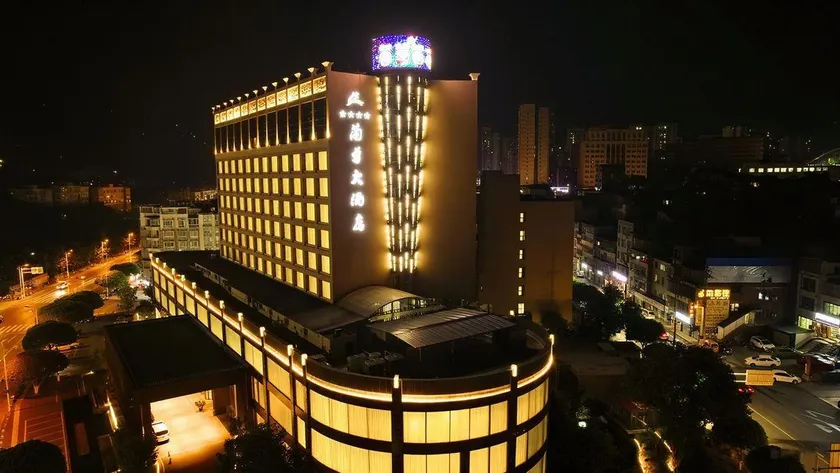 lanzunhotel - Image 1