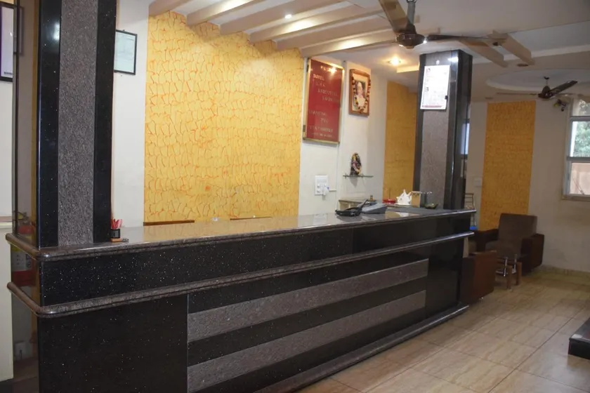 Hotel Uma Executive Lodging - Image 1