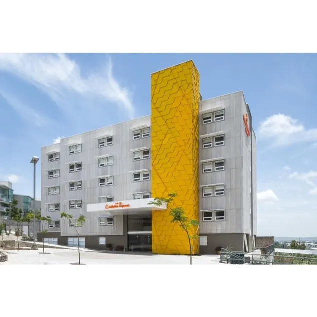 Hotel VM Express Queretaro - Image 1