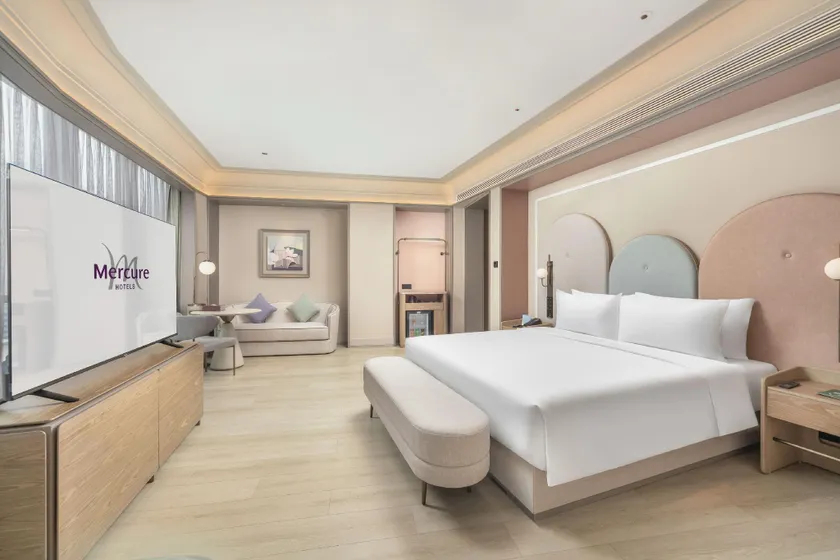 Vienna Hotel Dongguan Song Flower Lake - Image 1