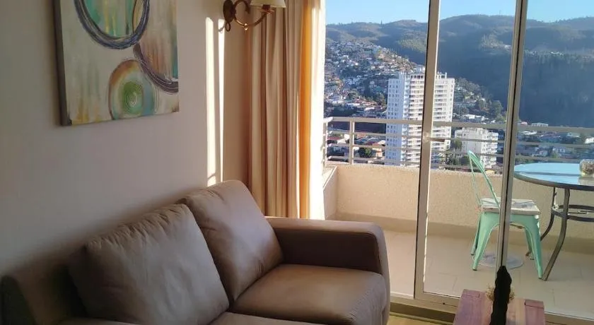 Beautiful apartment overlooking Valparaíso Bay - Image 1