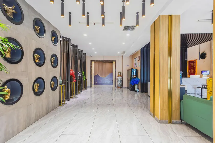 Qingquan Hotel (Weigao Plaza Branch) - Image 1
