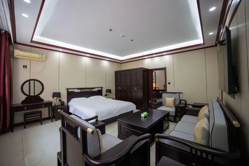 Wanshun Hotel - Image 1