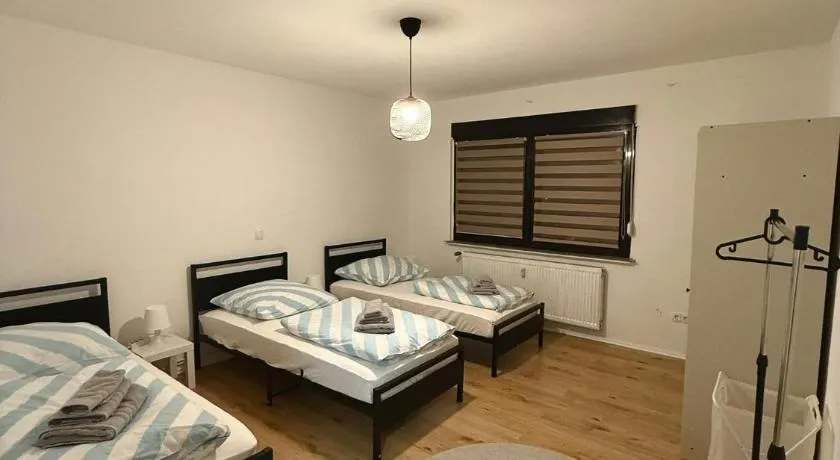MA Apartments - Free Parking, Free WiFi, Relax & Coffee, - Image 1