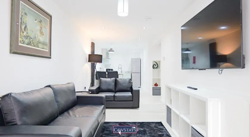 Old Silk Apartments - Luxury Studios, 1 & 2-beds in Coventry City Centre by COVSTAYS - Image 1