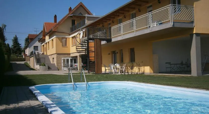 Apartman Laguna - Image 1