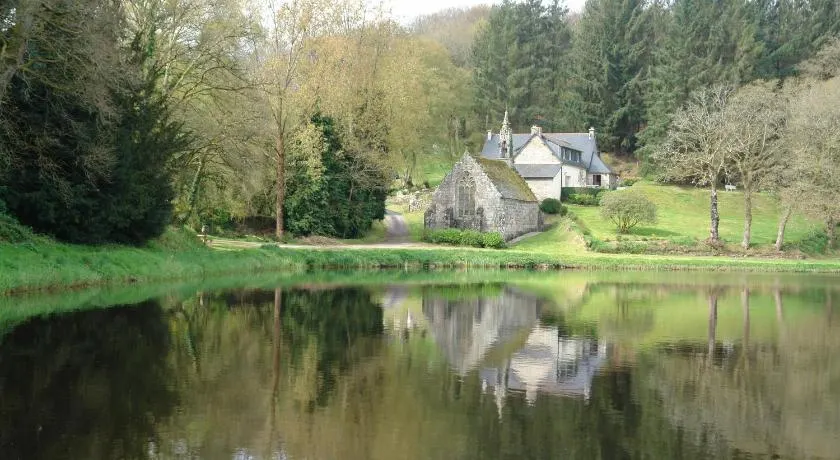 Les Etangs de Pitié - Image 1