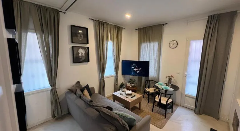 Flatiron apartment II - Image 1