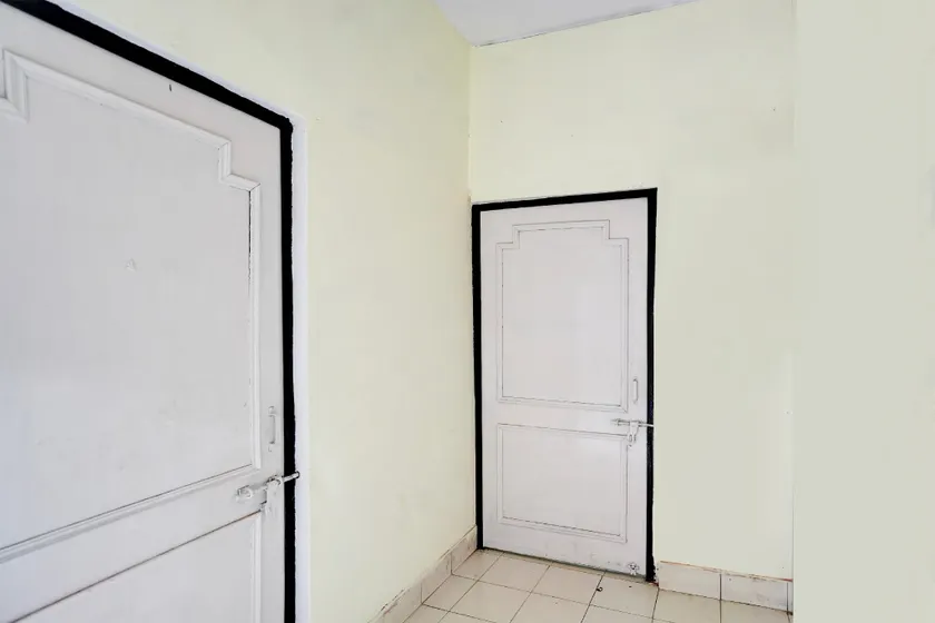 Hotel O Krishna - Image 1