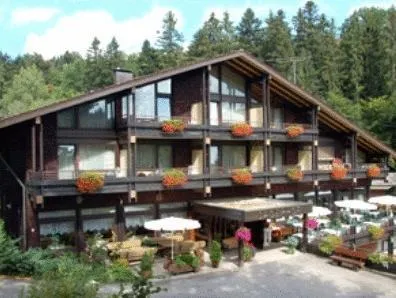 Hotel-Restaurant Jägerhof - Image 1