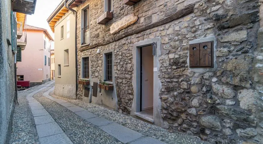 GuestHost - La Filanda Apartments - Sora & Sota - Image 1