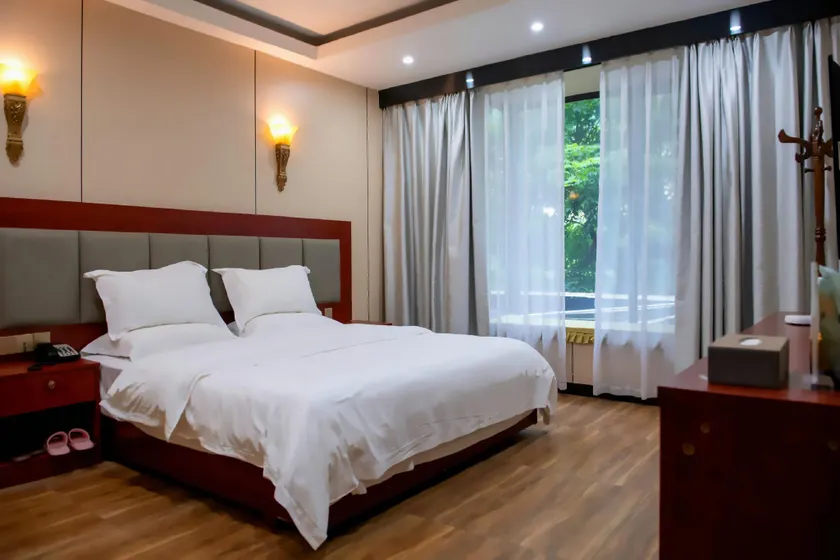 Chongqing Wuxi Hotel - Image 1