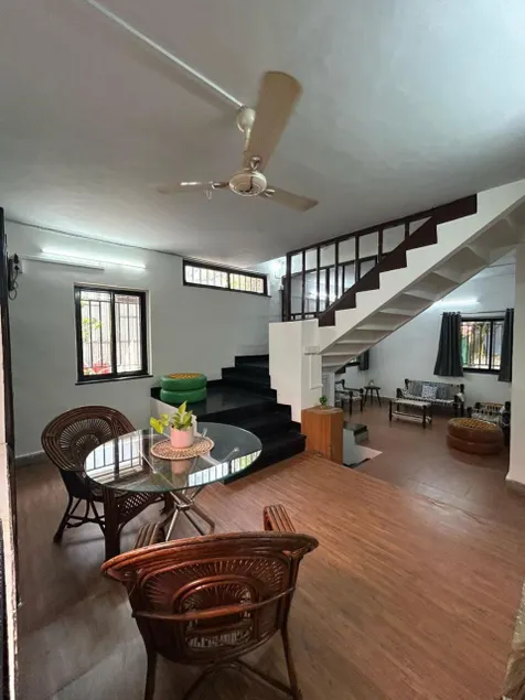 Tripvana Backpacker Hostel - Image 1