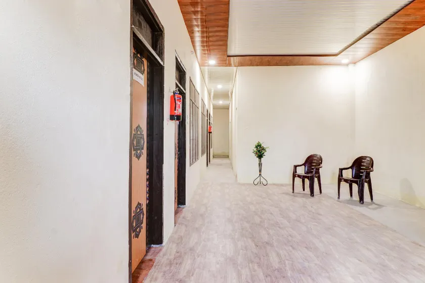 Hotel O A1 GUEST HOUSE - Image 1