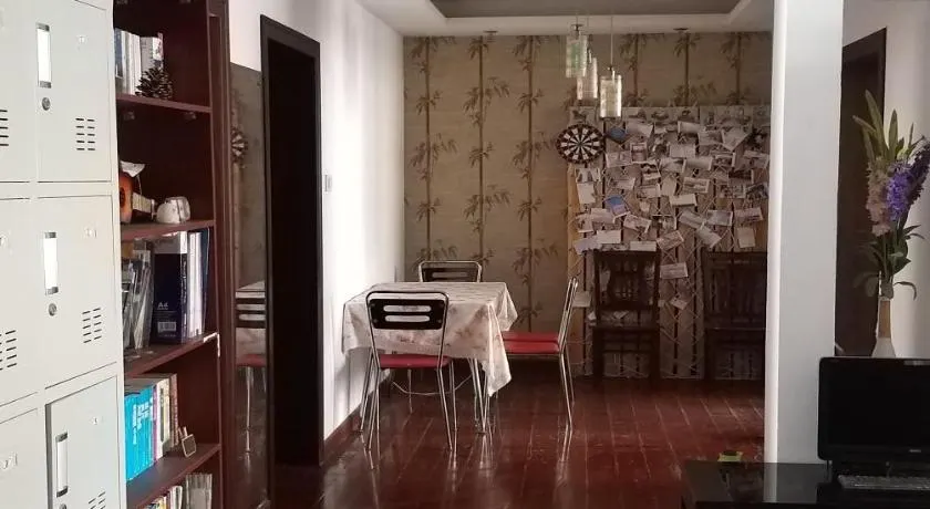 Makerhouse Hostel - Image 1