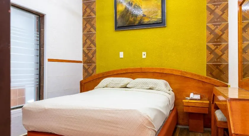 Hotel Vista Alegre - Image 1