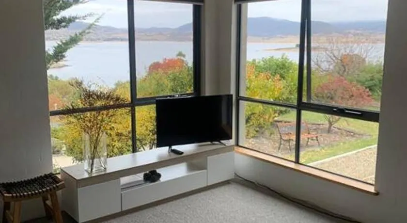Apartment minutes to Lake - Image 1