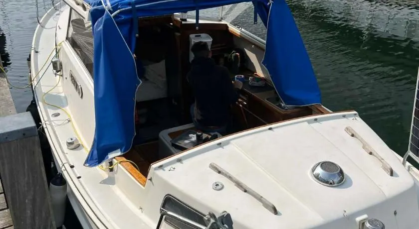 Romantisk båd nær Kbh - Image 1