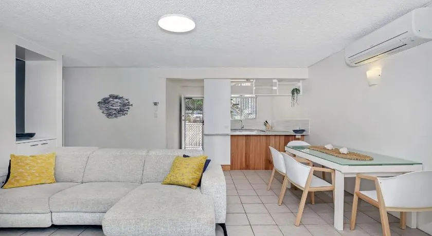 Beachcomber Unit 4, - Beachside Unit - - Image 1