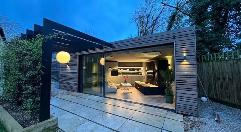 Contemporary Annex - Image 1