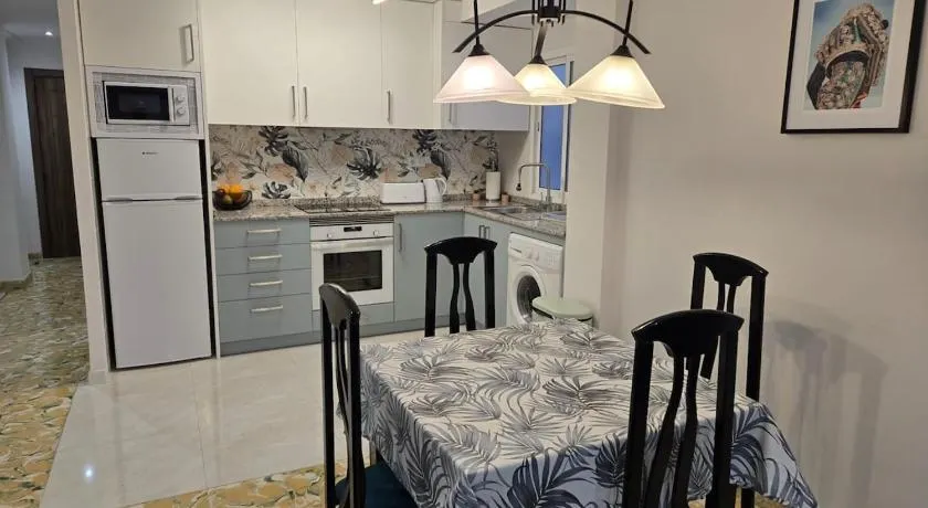 Desigual apartamento con 3 AC - Image 1