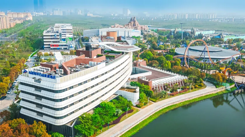 Shanghai Haichang Ocean Park Theme Resort Hotel - Image 1