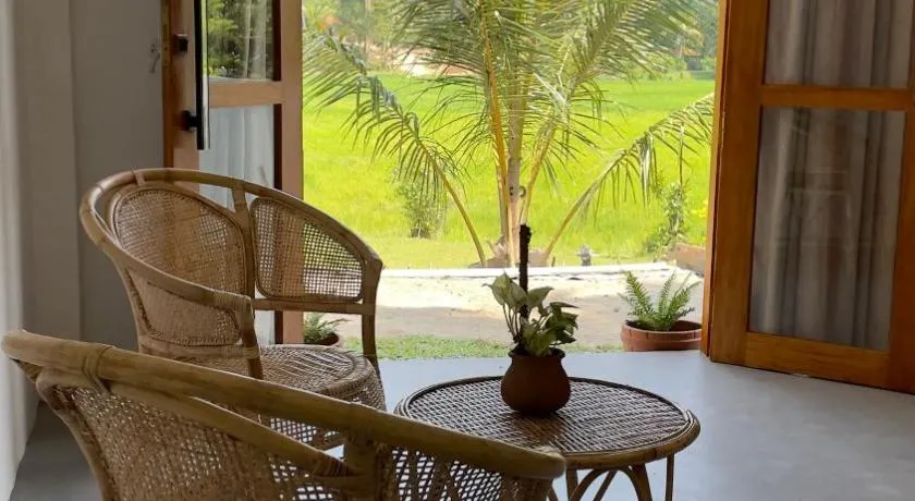Nice Place - Image 1