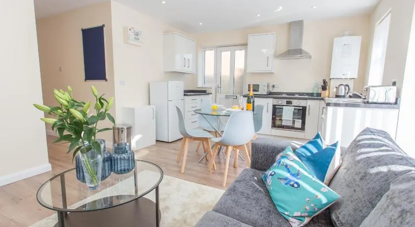 Monthly & Weekly Deals Available, Leisure & Business, 2 Bedroom Apartments, Oxford, Near John Radcli - Image 1