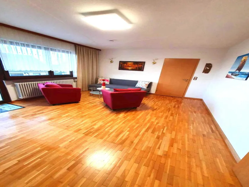 Comfortable Flat In Gorwihl With Balcony - Image 1