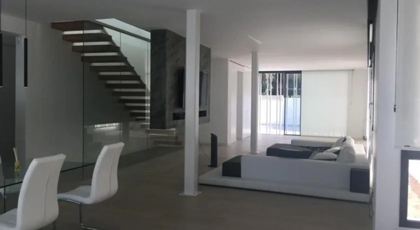 Casa de lujo en Gavá mar - Image 1
