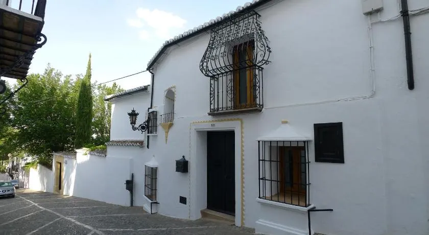 Salvatierra Guest House - Image 1