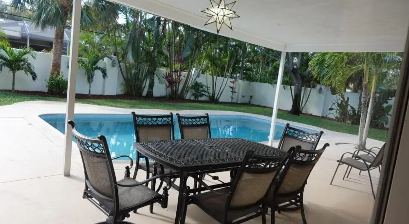 H-1 746 Fiddlewood Rd Vero Beach Florida - Image 1