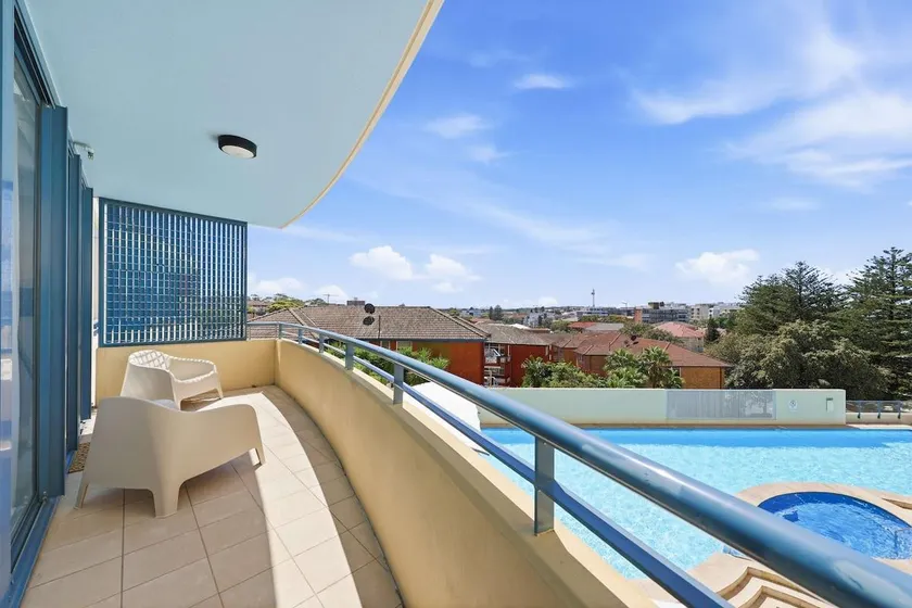 MetaWiseBnB Luxury North-Facing 2BR Near Beach 5 - Image 1