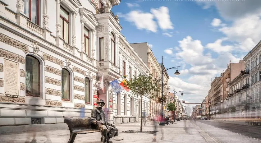 Royal Aparthotel Piotrkowska 116 - Image 1