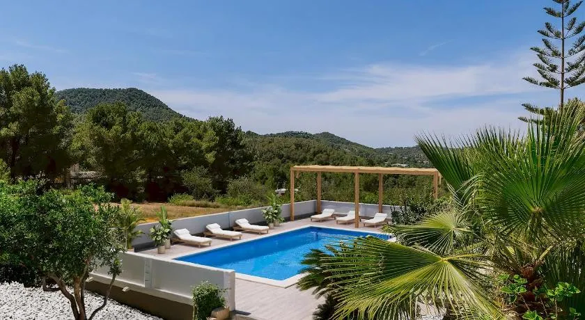 Villa Alexa near to Playa Den Bossa or San Antonio - Image 1