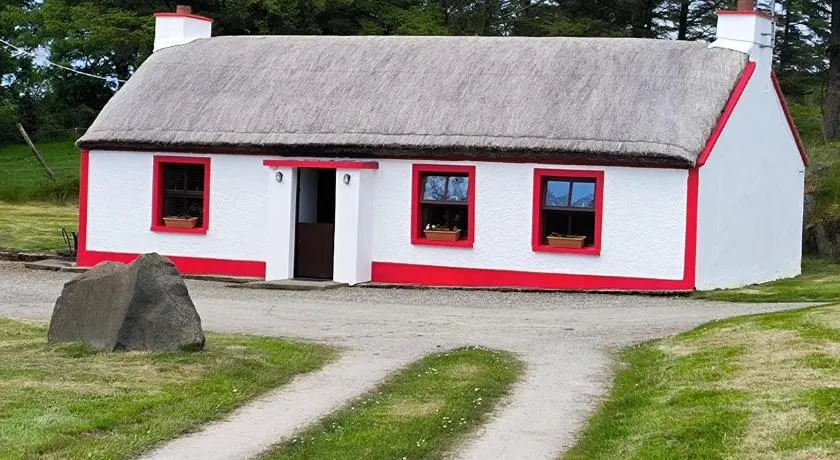 Biddys Cottage - Image 1