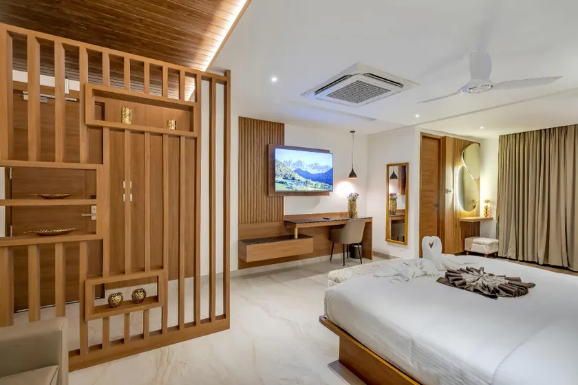 PARK AVENUE HOTEL BANGALORE - Image 1
