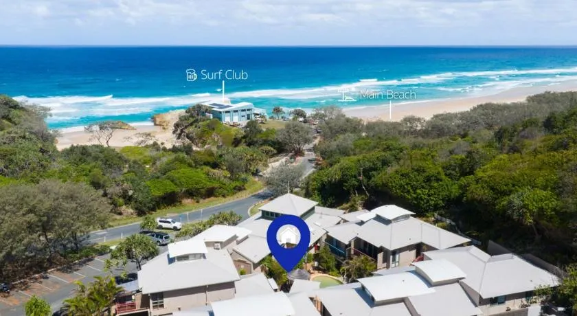 Gone Surfing - 50m to Main Beach - Image 1