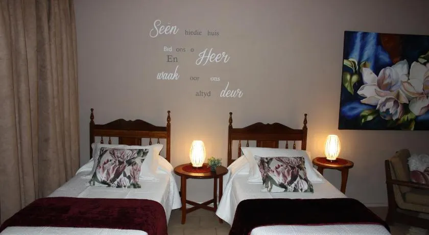 Little Umhlanga. Sunflower suite. - Image 1