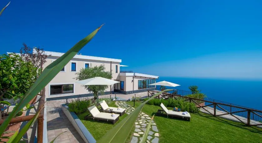 Villa Paradise Resort - Image 1
