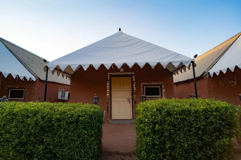Khuri Resort - Image 1