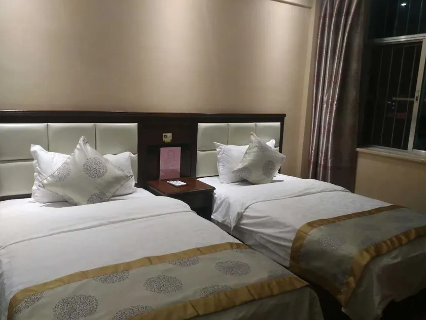 Xintai Hotel - Image 1